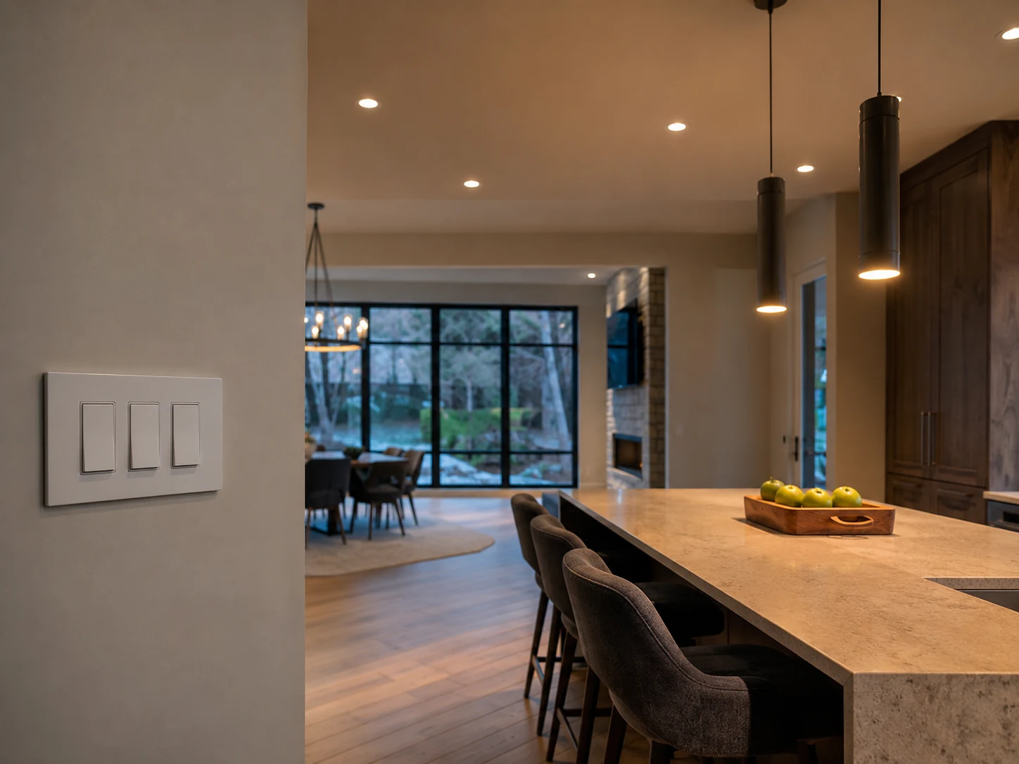 Iluminação e interruptores modernos instalados em ambiente sofisticado